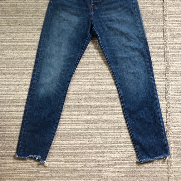 Levi’s High Rise Wedgie sz 27  RAW Hem - Picture 2 of 7